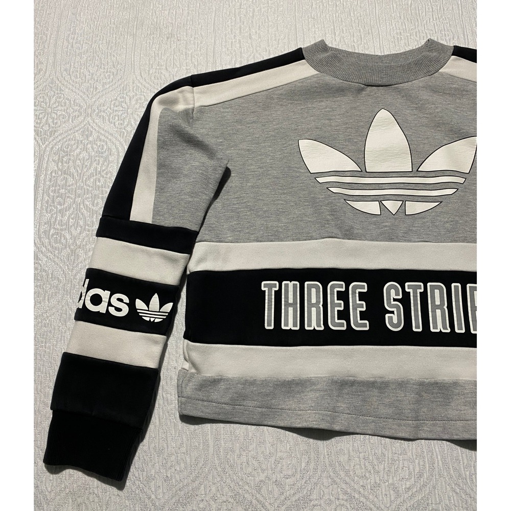 Adidas Originals AY8599 Three Stripes Cropped Sweatshirt Womens L Grey Black - Picture 3 of 9